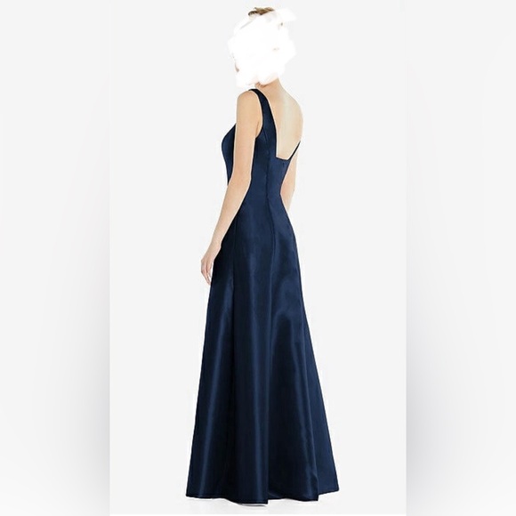 Alfred Sung Midnight Blue Sleeveless Square-Neck
Princess Line Gown with Pockets - Picture 2 of 2